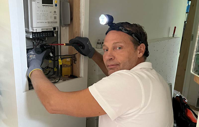 Kontakt 1 Eljour Stockholm Elektriker Peter
